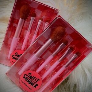 Pink Travel Brush Set